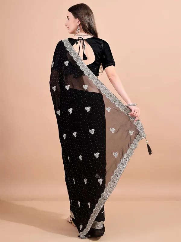 Leelavati_Embroidered_Embellished_Bollywood_Georgette_Saree_Black