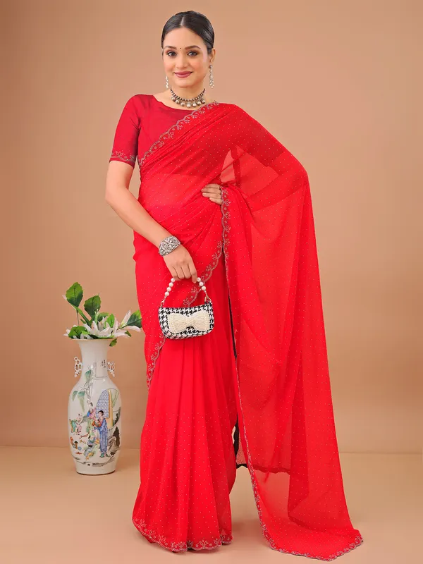 Leelavati_Embellished_Bollywood_Chiffon_Saree_Red
