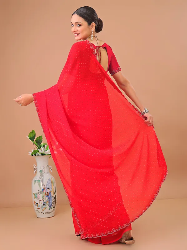 Leelavati_Embellished_Bollywood_Chiffon_Saree_Red