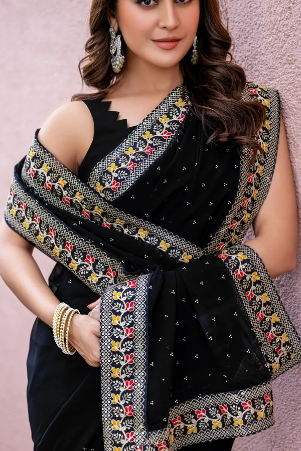 Leelavati_Striped_Embroidered_Bandhani_Georgette_Saree_Black