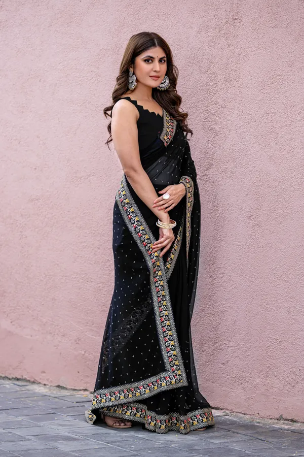 Leelavati_Striped_Embroidered_Bandhani_Georgette_Saree_Black