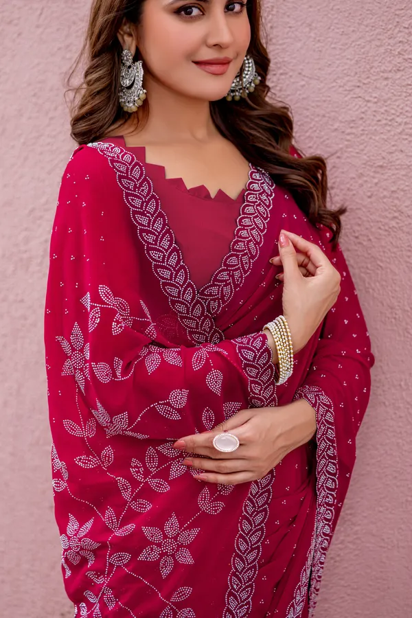 Leelavati_Embroidered_Embellished_Bollywood_Georgette_Saree_Red