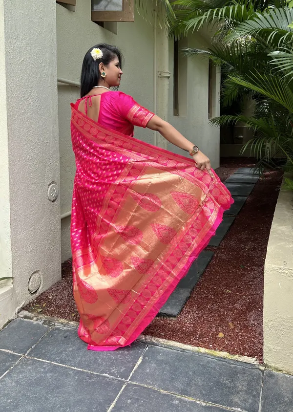 Leelavati_Woven_Self_Design_Kanjivaram_Pure_Silk_Jacquard_Saree_Pink