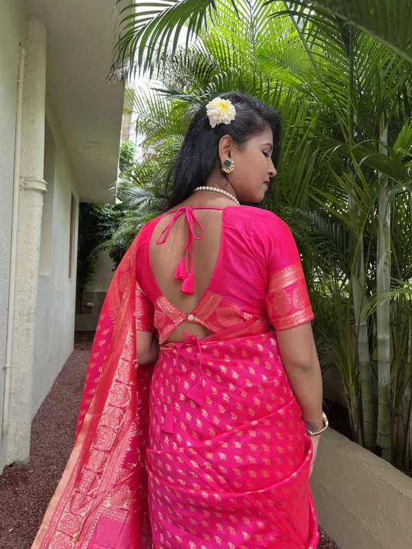 Leelavati_Woven_Self_Design_Kanjivaram_Pure_Silk_Jacquard_Saree_Pink