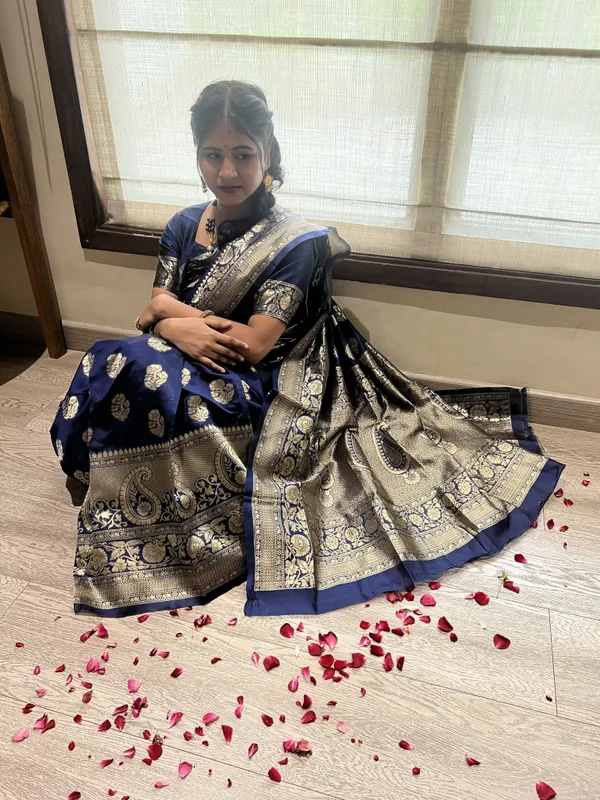 Leelavati_Woven_Self_Design_Kanjivaram_Pure_Silk_Jacquard_Saree_Dark_Blue