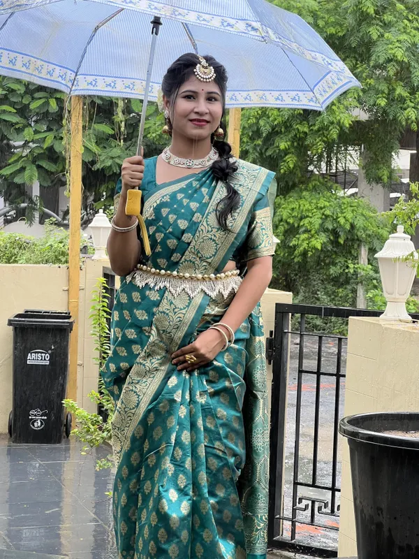 Leelavati_Woven_Self_Design_Kanjivaram_Pure_Silk_Jacquard_Saree_Light_Blue