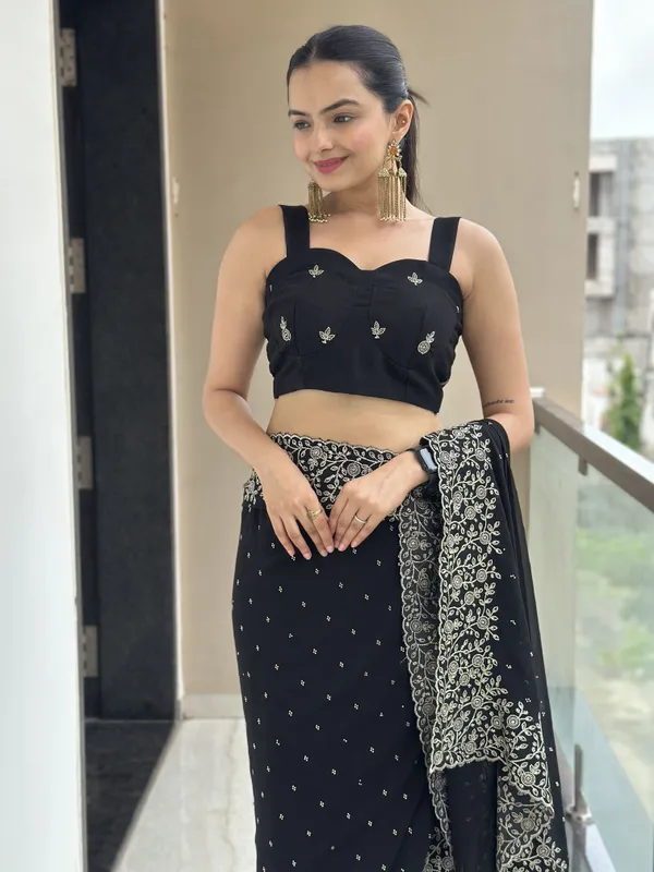 Leelavati_Embroidered_Embellished_Bollywood_Georgette_Saree_Black