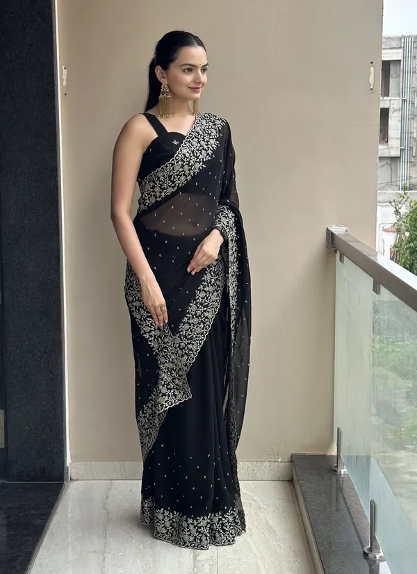 Leelavati_Embroidered_Embellished_Bollywood_Georgette_Saree_Black