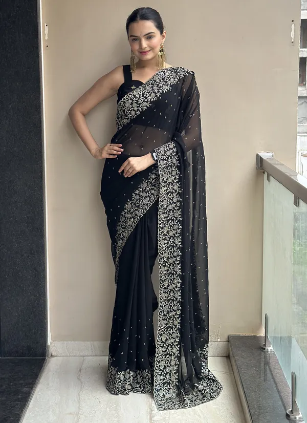 Leelavati_Embroidered_Embellished_Bollywood_Georgette_Saree_Black