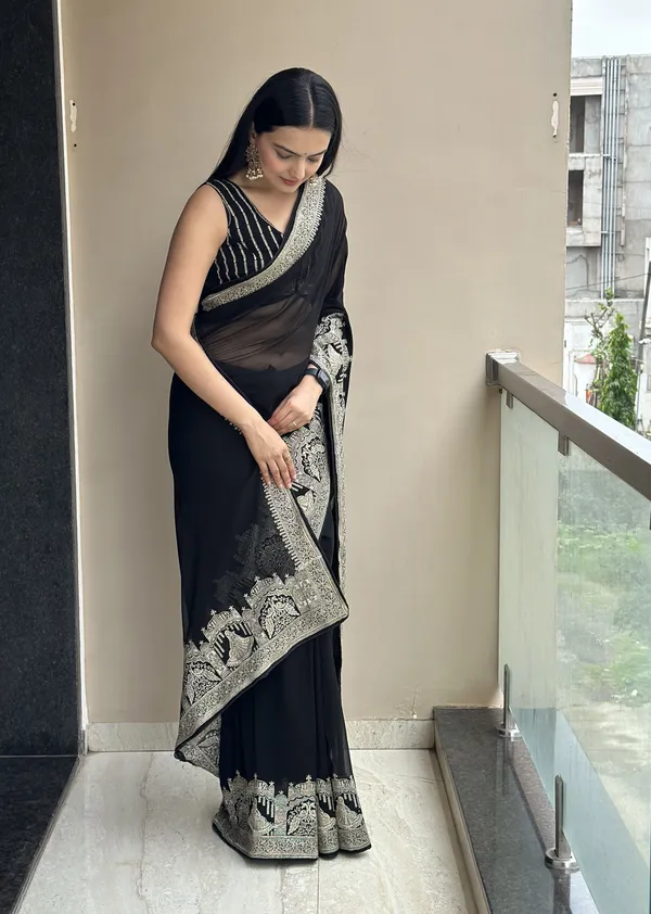Leelavati_Embroidered_Embellished_Bollywood_Georgette_Saree_Black