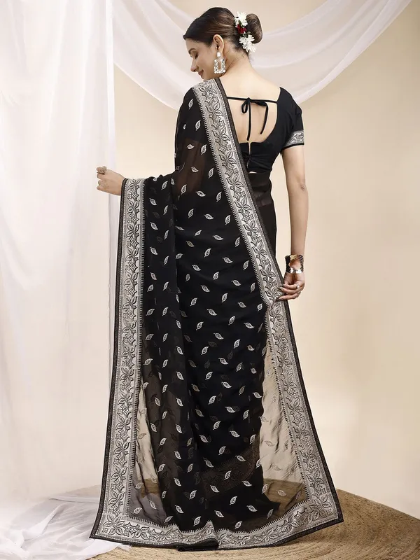 Leelavati_Embroidered_Embellished_Bollywood_Georgette_Saree_Black