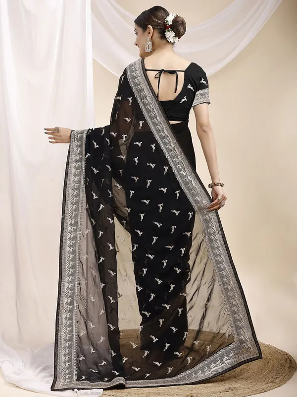 Leelavati_Embroidered_Embellished_Bollywood_Georgette_Saree_Black
