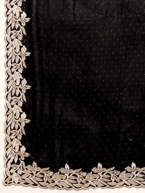 Leelavati_Embellished_Embroidered_Bollywood_Chiffon_Saree_Black