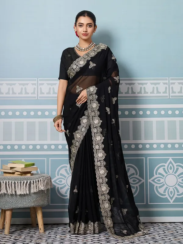 Leelavati_Embroidered_Embellished_Bollywood_Georgette_Saree_Purple