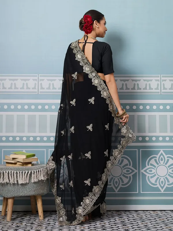 Leelavati_Embroidered_Embellished_Bollywood_Georgette_Saree_Purple