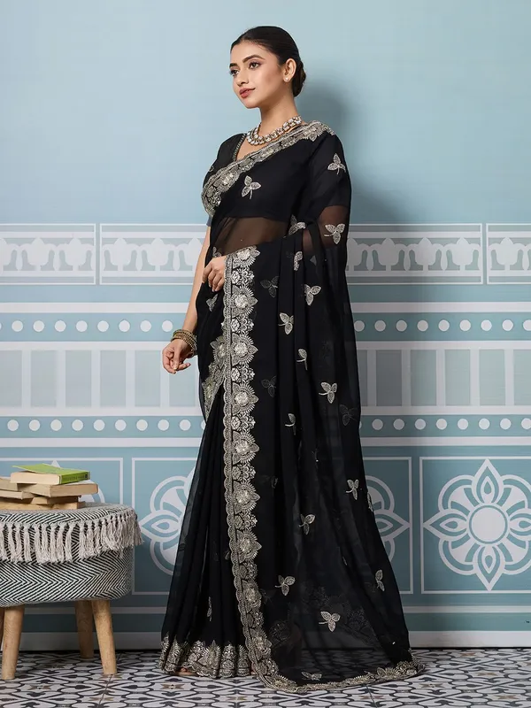 Leelavati_Embroidered_Embellished_Bollywood_Georgette_Saree_Purple