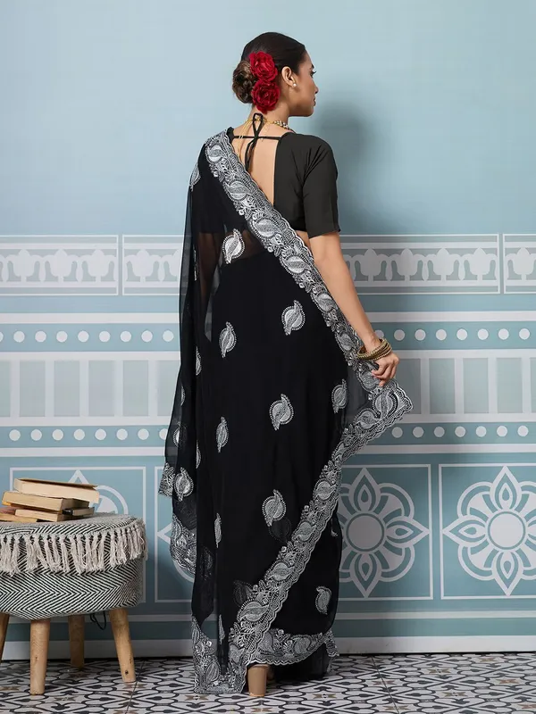Leelavati_Embroidered_Embellished_Bollywood_Georgette_Saree_Black
