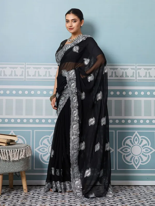 Leelavati_Embroidered_Embellished_Bollywood_Georgette_Saree_Black