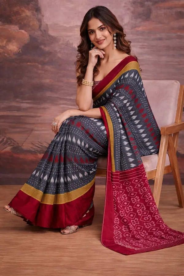 Leelavati_Printed_Floral_Print_Geometric_Print_Blocked_Printed_Ikkat_Pure_Cotton_Saree_Grey