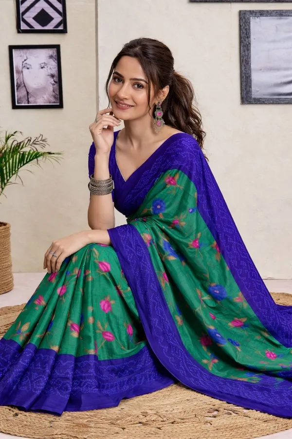Leelavati_Printed_Floral_Print_Geometric_Print_Blocked_Printed_Ikkat_Pure_Cotton_Saree_Green