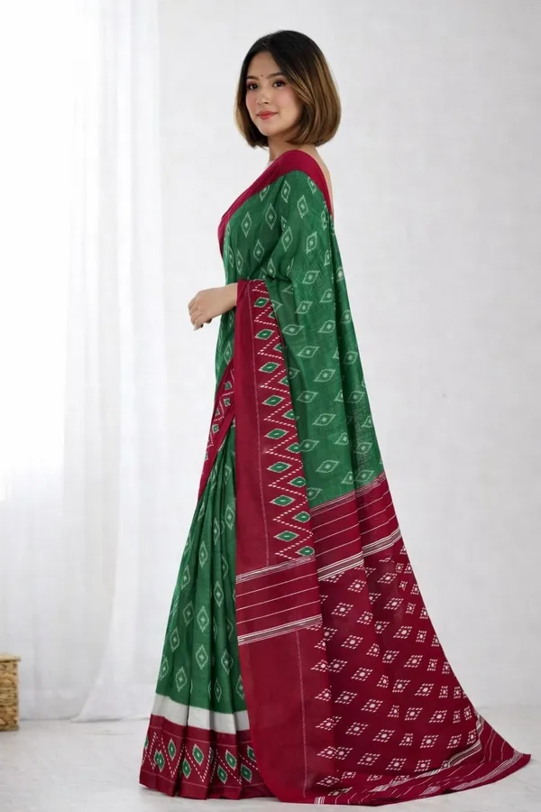 Leelavati_Printed_Floral_Print_Geometric_Print_Blocked_Printed_Ikkat_Pure_Cotton_Saree_Dark_Green