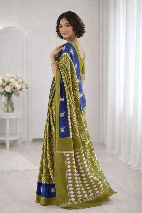 Leelavati_Printed_Floral_Print_Geometric_Print_Blocked_Printed_Ikkat_Pure_Cotton_Saree_Light_Green