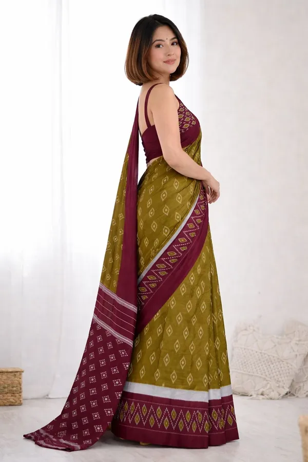 Leelavati_Printed_Floral_Print_Geometric_Print_Blocked_Printed_Ikkat_Pure_Cotton_Saree_Light_Green