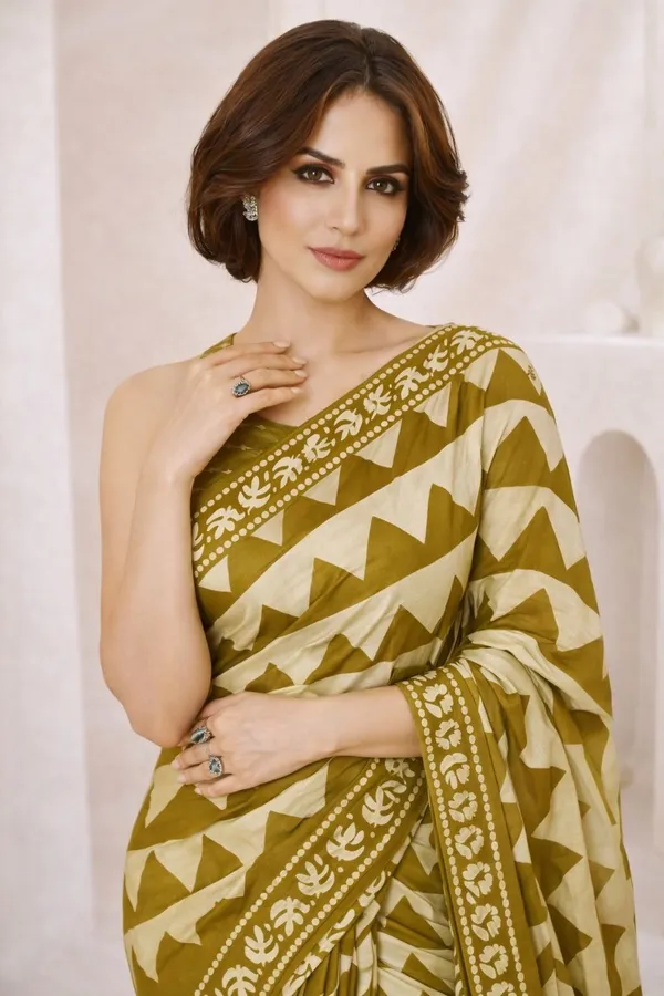 Leelavati_Printed_Ikkat_Pure_Cotton_Saree_Light_Green