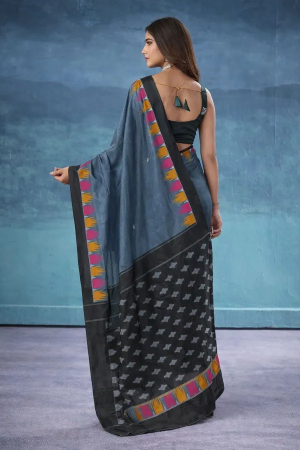 Leelavati_Printed_Floral_Print_Geometric_Print_Blocked_Printed_Daily_Wear_Pure_Cotton_Saree_Dark_Blue