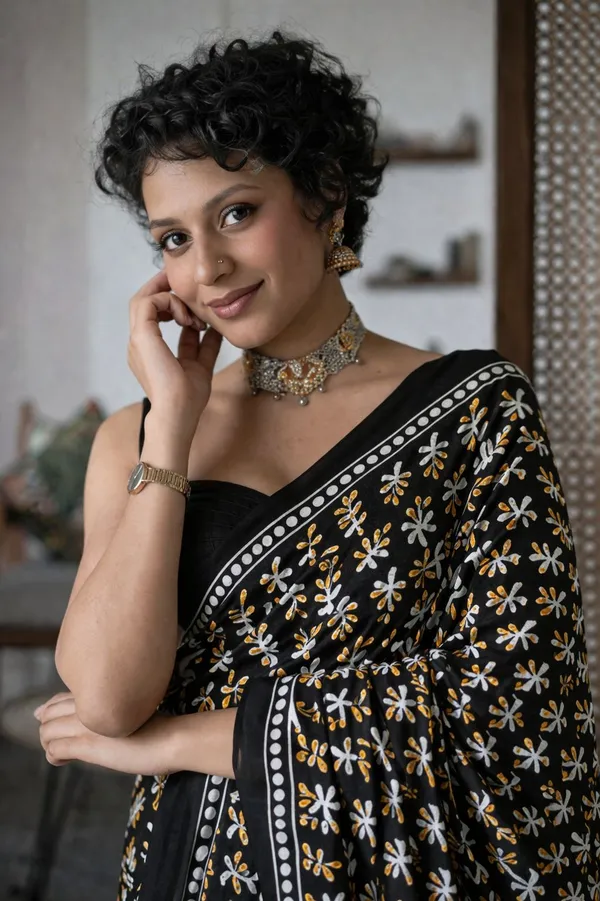 Leelavati_Printed_Floral_Print_Geometric_Print_Blocked_Printed_Daily_Wear_Pure_Cotton_Saree_Black