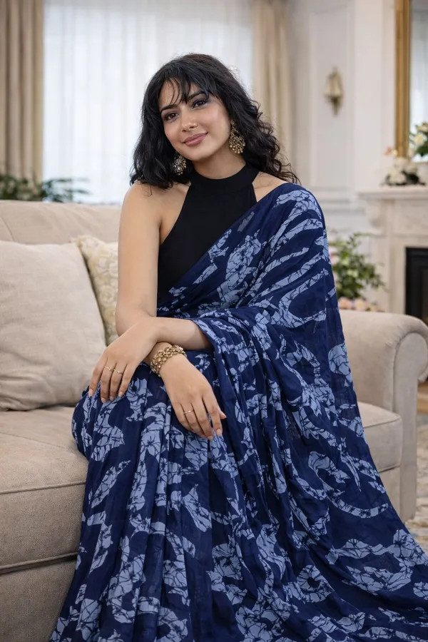 Leelavati_Printed_Floral_Print_Geometric_Print_Blocked_Printed_Daily_Wear_Pure_Cotton_Saree_Blue