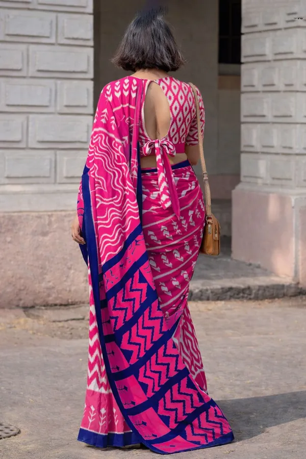 Leelavati_Printed_Floral_Print_Geometric_Print_Blocked_Printed_Daily_Wear_Pure_Cotton_Saree_Pink