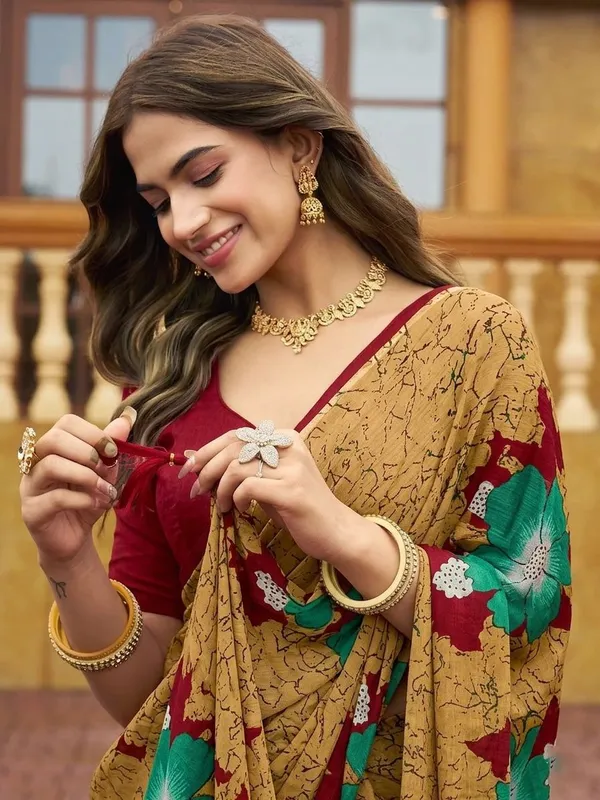 Leelavati_Printed_Floral_Print_Geometric_Print_Blocked_Printed_Daily_Wear_Pure_Cotton_Saree_Gold
