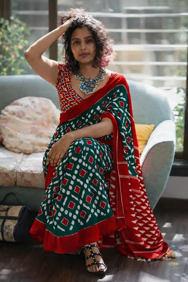 Leelavati_Printed_Floral_Print_Geometric_Print_Blocked_Printed_Daily_Wear_Pure_Cotton_Saree_Green