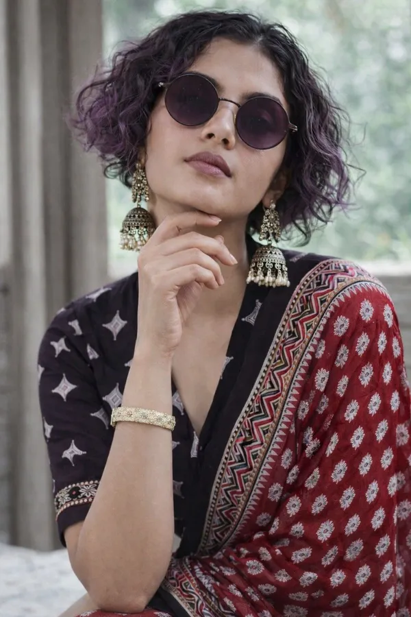 Leelavati_Printed_Floral_Print_Geometric_Print_Blocked_Printed_Daily_Wear_Pure_Cotton_Saree_Maroon