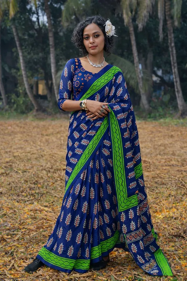 Leelavati_Printed_Floral_Print_Geometric_Print_Blocked_Printed_Daily_Wear_Pure_Cotton_Saree_Blue