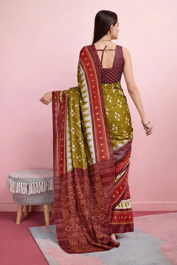 Leelavati_Printed_Floral_Print_Geometric_Print_Blocked_Printed_Daily_Wear_Pure_Cotton_Saree_Green