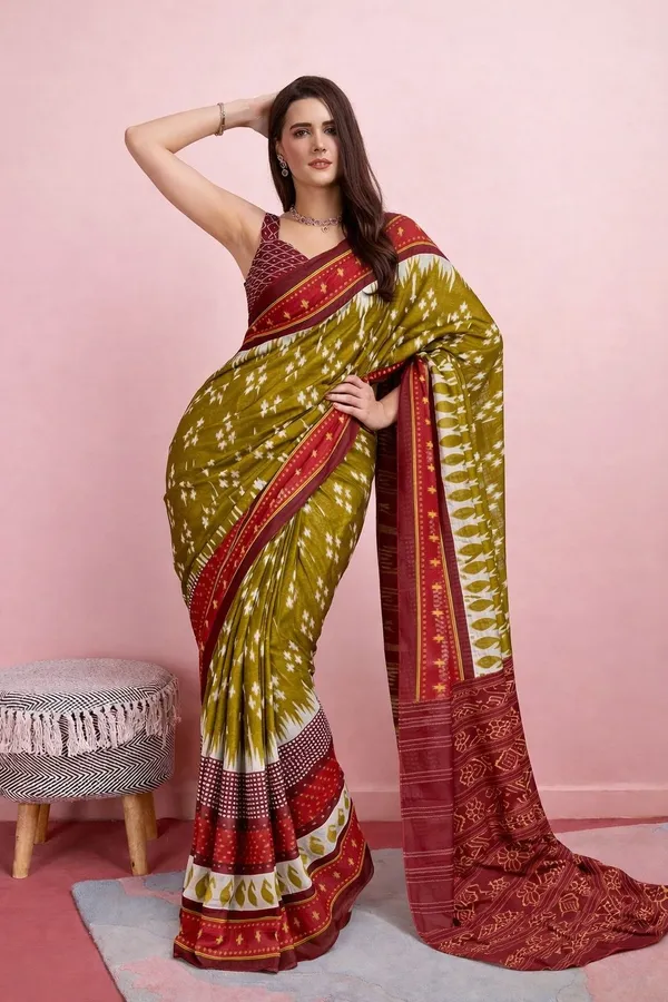 Leelavati_Printed_Floral_Print_Geometric_Print_Blocked_Printed_Daily_Wear_Pure_Cotton_Saree_Green