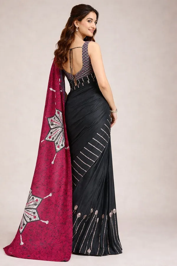 Leelavati_Printed_Floral_Print_Geometric_Print_Blocked_Printed_Daily_Wear_Pure_Cotton_Saree_Grey
