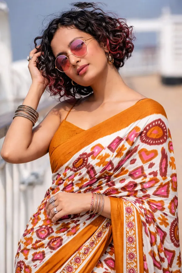 Leelavati_Printed_Floral_Print_Geometric_Print_Blocked_Printed_Daily_Wear_Pure_Cotton_Saree_Mustard