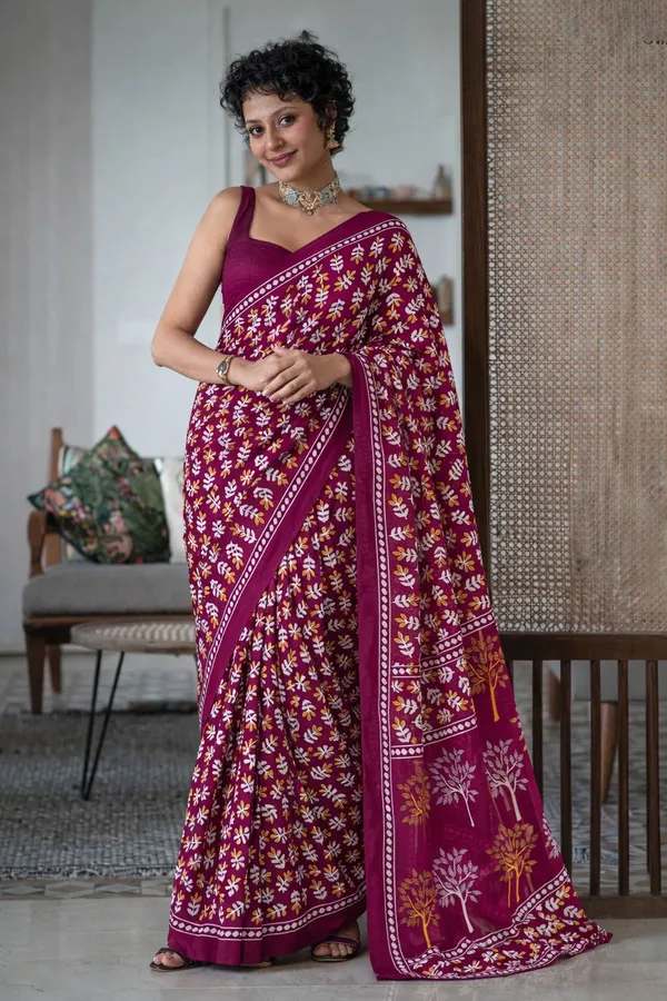 Leelavati_Printed_Floral_Print_Geometric_Print_Blocked_Printed_Daily_Wear_Pure_Cotton_Saree_Pink