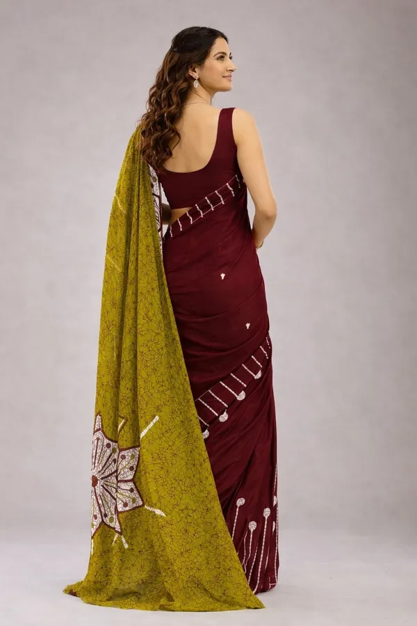 Leelavati_Printed_Floral_Print_Geometric_Print_Blocked_Printed_Daily_Wear_Pure_Cotton_Saree_Maroon