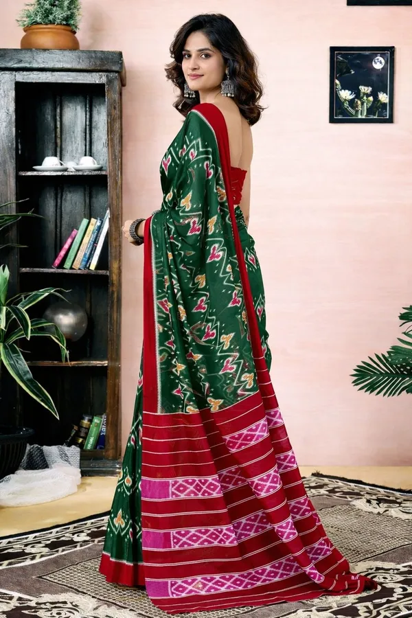 Leelavati_Printed_Floral_Print_Geometric_Print_Blocked_Printed_Daily_Wear_Pure_Cotton_Saree_Green