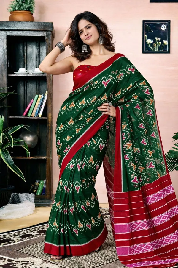 Leelavati_Printed_Floral_Print_Geometric_Print_Blocked_Printed_Daily_Wear_Pure_Cotton_Saree_Green