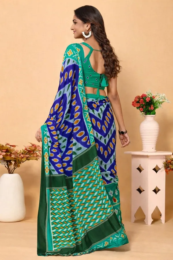 Leelavati_Printed_Floral_Print_Geometric_Print_Blocked_Printed_Daily_Wear_Pure_Cotton_Saree_Green