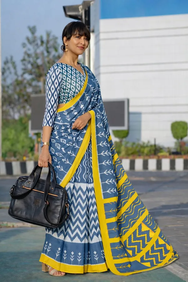 Leelavati_Printed_Floral_Print_Geometric_Print_Blocked_Printed_Daily_Wear_Pure_Cotton_Saree_Grey