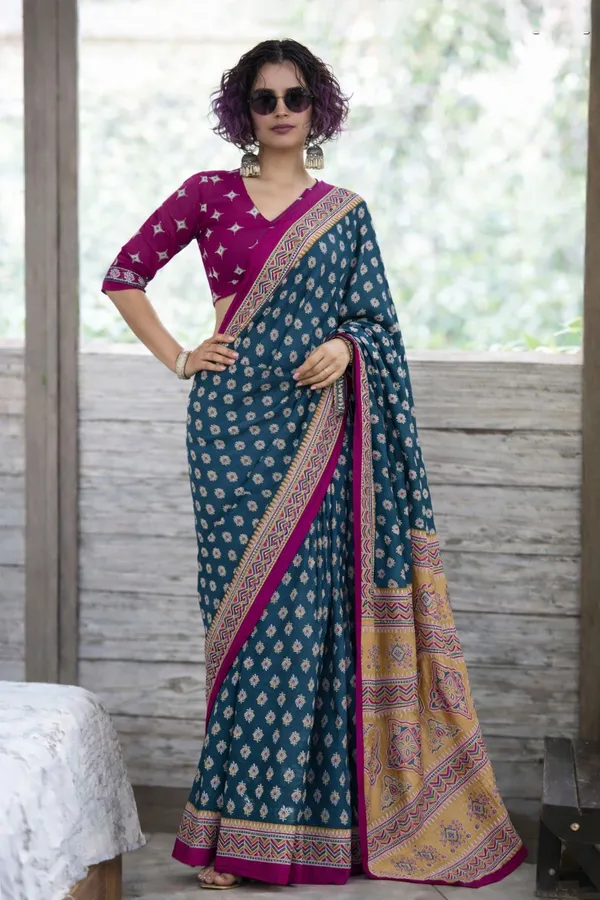 Leelavati_Printed_Floral_Print_Geometric_Print_Blocked_Printed_Daily_Wear_Pure_Cotton_Saree_Grey