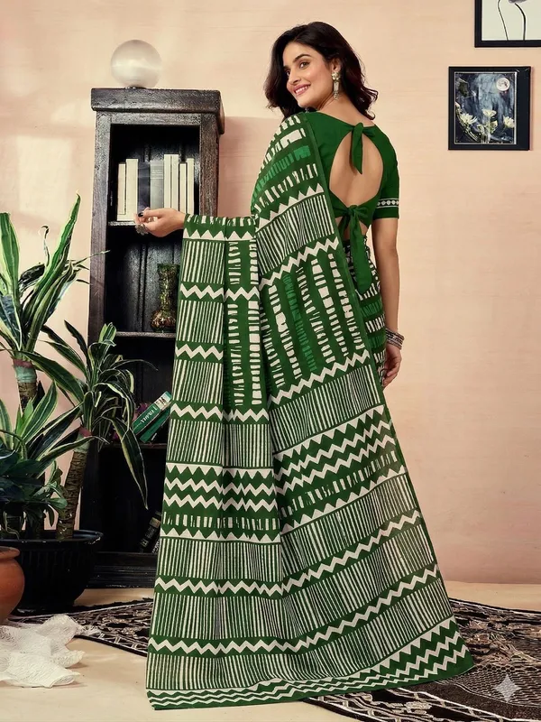 Leelavati_Printed_Floral_Print_Geometric_Print_Blocked_Printed_Daily_Wear_Pure_Cotton_Saree_Green