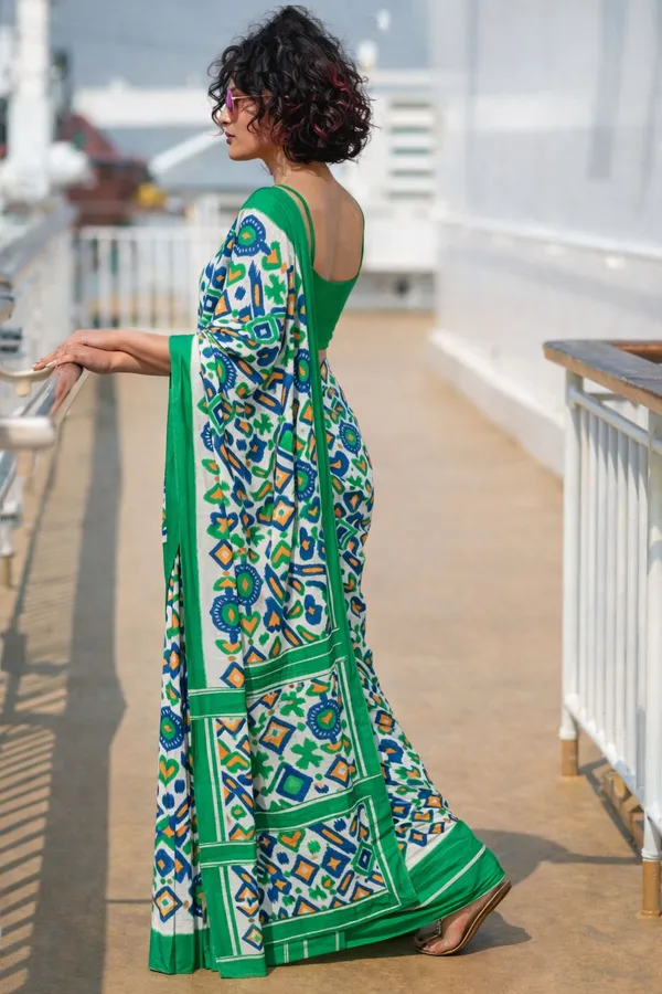 Leelavati_Printed_Floral_Print_Geometric_Print_Blocked_Printed_Daily_Wear_Pure_Cotton_Saree_Green