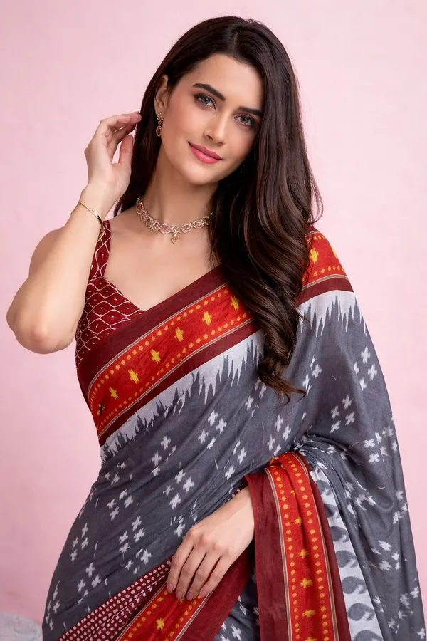Leelavati_Printed_Floral_Print_Geometric_Print_Blocked_Printed_Daily_Wear_Pure_Cotton_Saree_Grey
